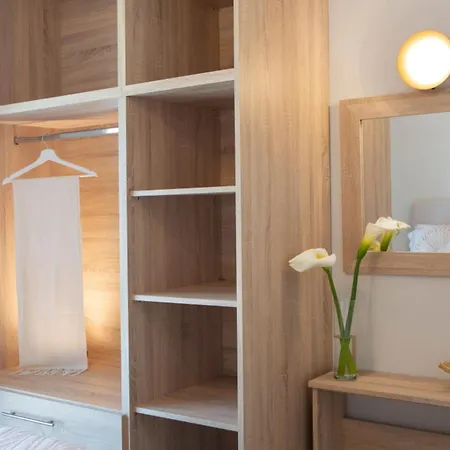 Villa Marianna Ii & Iii *