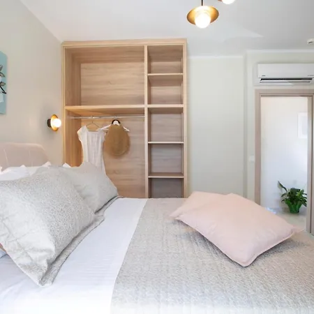 Marianna Ii & Iii Nidrí